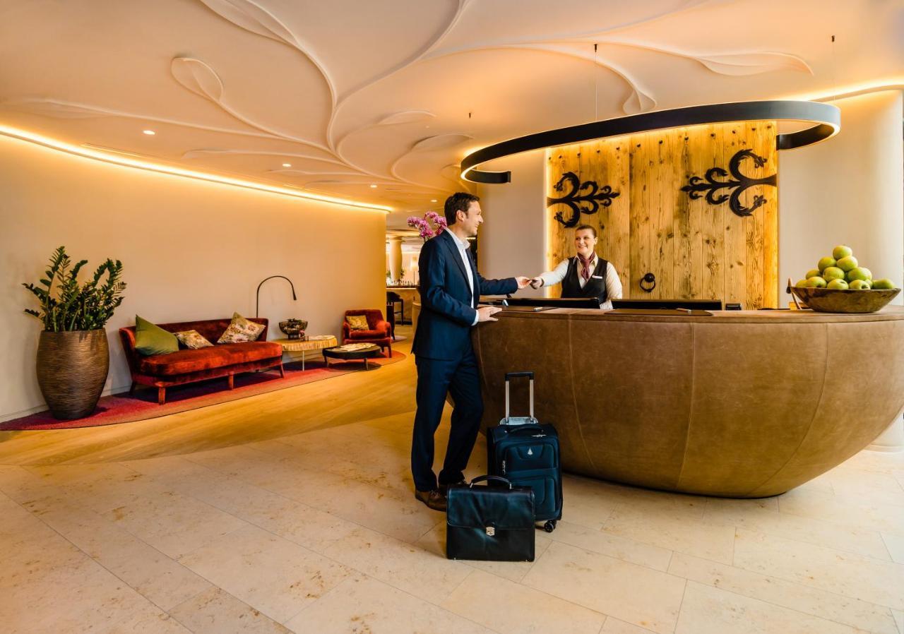 Hotel Neues Tor บัดวิมพ์เฟิน ภายนอก รูปภาพ