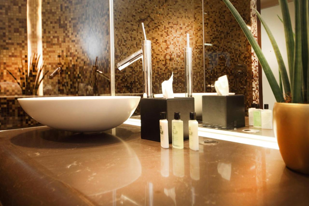 Hotel Neues Tor บัดวิมพ์เฟิน ภายนอก รูปภาพ