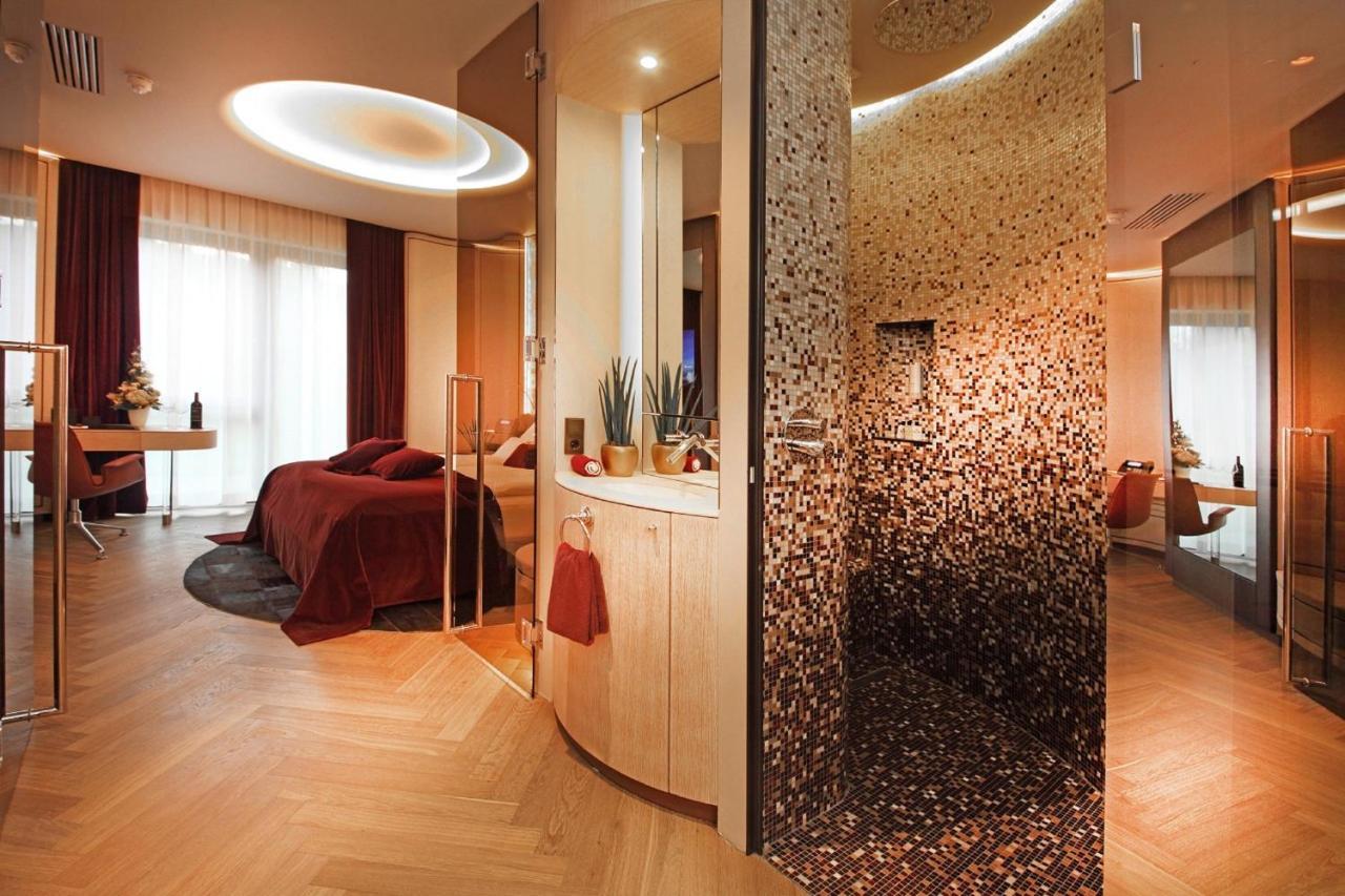 Hotel Neues Tor บัดวิมพ์เฟิน ภายนอก รูปภาพ